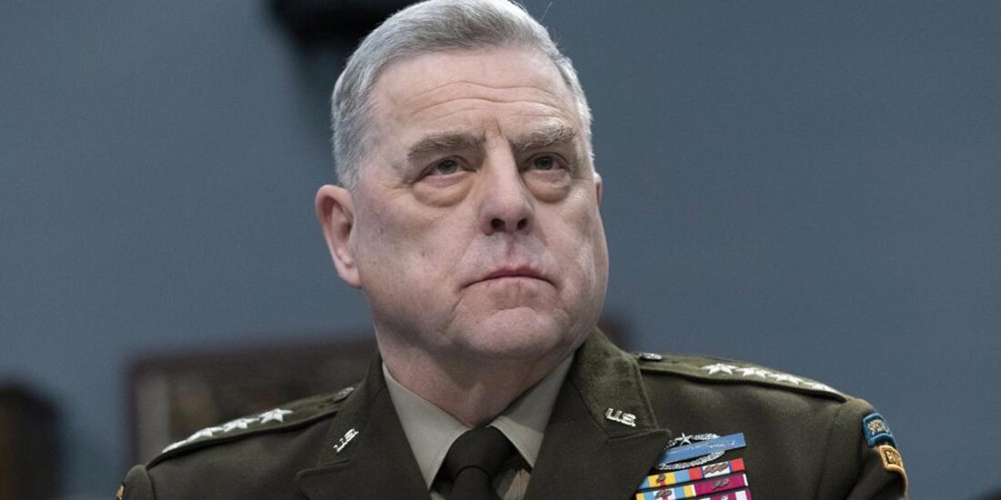 El jefe del Estado Mayor Conjunto de Estados Unidos, Mark Milley, señaló que las interacciones entre buques y aeronaves de China han aumentado en el Pacífico.