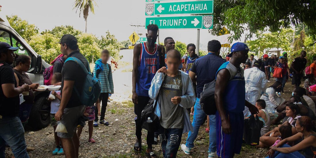 De acuerdo con el INM, del total de menores, ocho mil 525 viajaban solos y 25 mil 902 lo hicieron con alguna persona adulta.