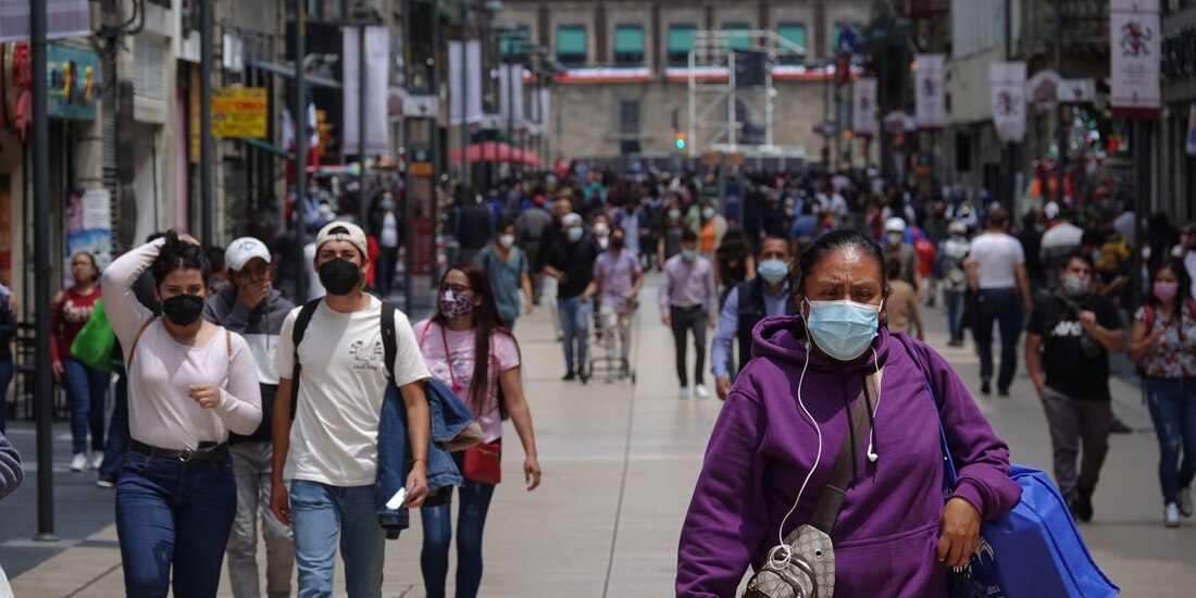 Claudia Sheinbaum descarta indicadores por aumento de contagios de COVID-19 en la CDMX.