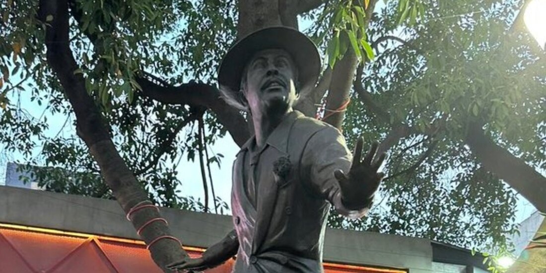 Denuncian la desaparición de la estatua de Tin Tan