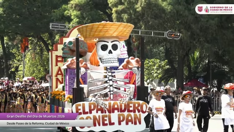 Aspecto de los carros alegóricos del Gran Desfile del Día de Muertos.