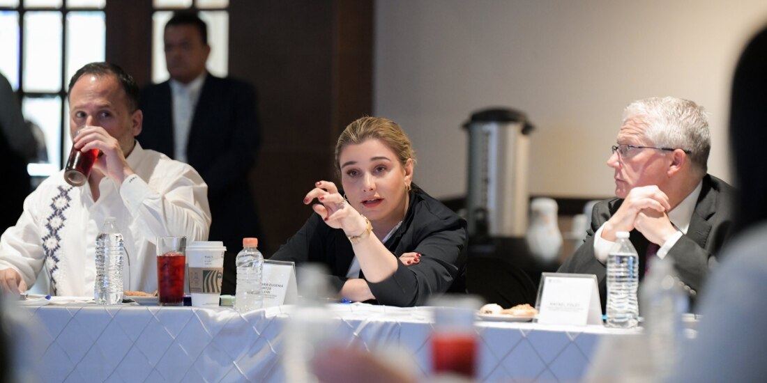 Maru Campos analiza con cónsul de EU estrategias para fortalecer la seguridad fronteriza.