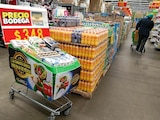 Consumidores mejoraron su percepción sobre la economía en julio, aunque el balance anual aún muestra señales de debilidad, según el Inegi.