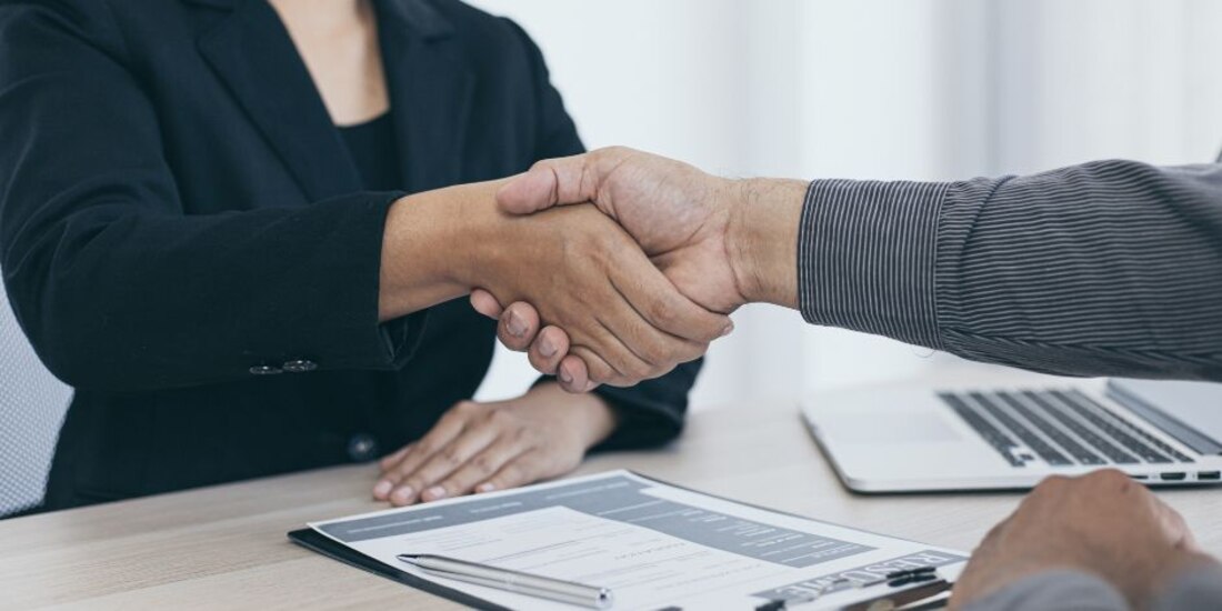 Analistas alertan deterioro del clima de negocios