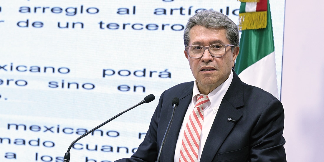 El diputado Ricardo Monreal, ayer, durante la Conferencia Legislativa del Pueblo.