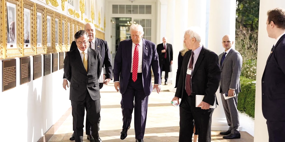 El presidente de Estados Unidos, Donald Trump, y su homólogo colombiano, Gustavo Petro, en la Oficina Oval de la Casa Blanca, ayer.