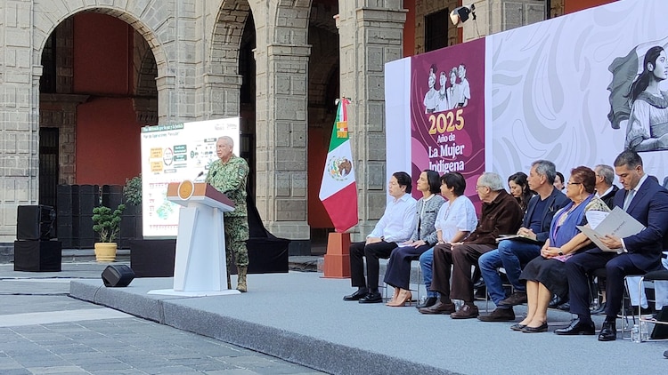 Ricardo Trevilla Trejo, secretario de la Defensa.