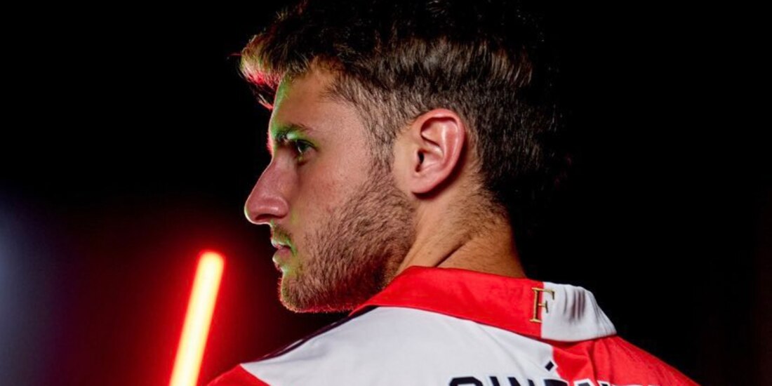 El debut de Santiago Giménez con el Feyenoord Rotterdam tendrá que esperar