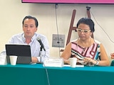 El diputado Andrés Atayde, ayer, durante la conferencia sobre cuidados.