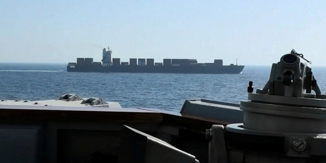 Tensión máxima tras ataques a buques en zona de bloqueo naval