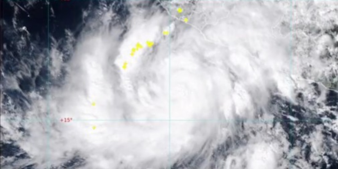El SMN prevé que el huracán Simón alcance la categoría de huracán mayor esta noche, generando lluvias torrenciales en Colima, Jalisco y Michoacán.