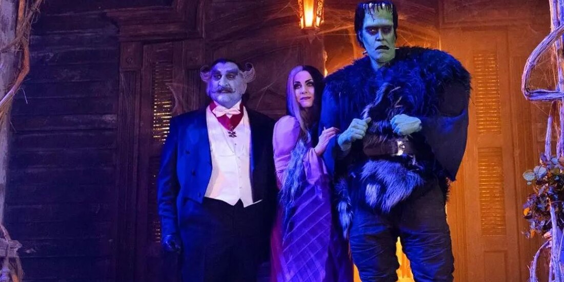 The Munsters de Rob Zombie estrena tráiler y enamora con su romance monstruoso