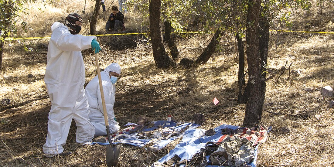 El pasado 28 de diciembre, al menos 20 fosas clandestinas con 22 cuerpos fueron halladas en el municipio de Tecomán, en Colima, de acuerdo con información de la Fiscalía General estatal.