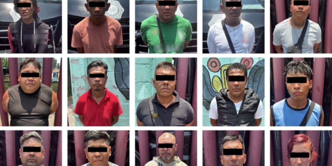 Presuntos integrantes del grupo de Los 300, detenidos ayer.