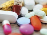 Anulan compra de 5 mil millones de medicinas por irregularidades