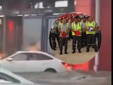 Reconocen a trabajadores de FEMSA tras rescate en Acapulco