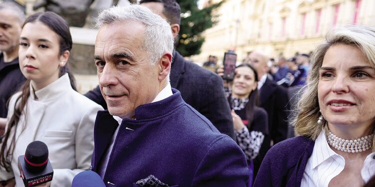 Călin Georgescu, ayer, al llegar al organismo electoral.