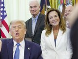 El republicano Donald Trump, ayer, en el Despacho Oval de la Casa Blanca.