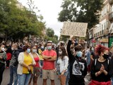 Manifestantes en Madrid, donde volverán medidas restrictivas contra el contagio de Covid-19.