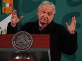 AMLO dijo que el acuerdo que declara de “interés público y seguridad nacional” la realización de las megaobras de su Gobierno sólo tiene por objetivo agilizar los trámites burocráticos entre las dependencias, sin dejar de lado la transparencia
