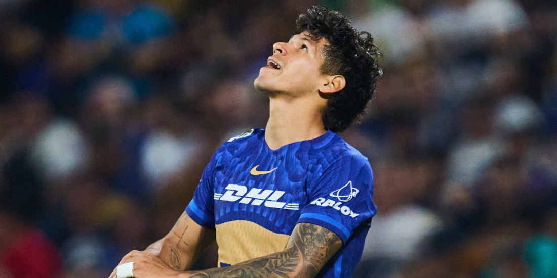 Robert Morales se perdió el primer gol de los Pumas.