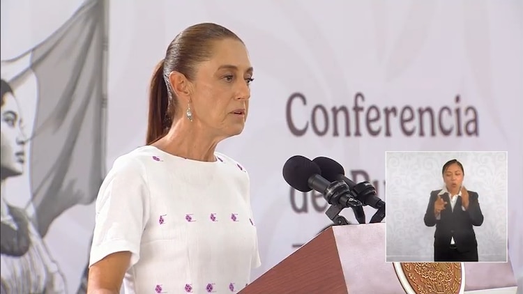 La presidenta Claudia Sheinbaum, en conferencia de prensa desde Veracruz.