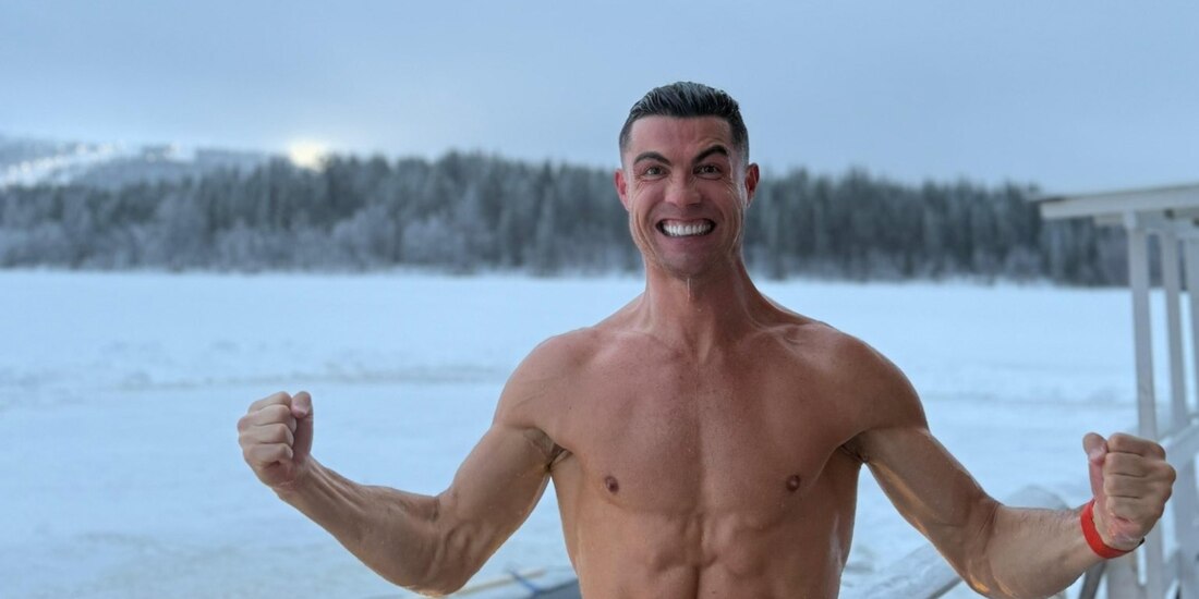 Cristiano Ronaldo posa sin playera en bajas temperaturas