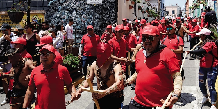 ENGRILLADOS de Atlixco, Puebla, es
una tradición de más de 100 años.