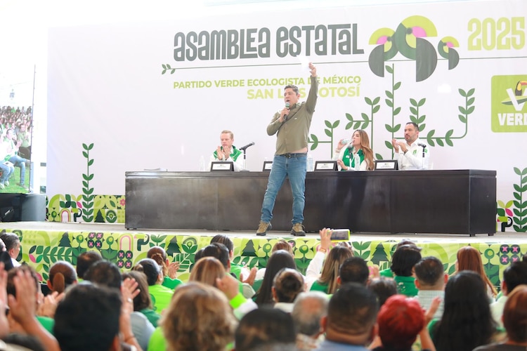A la Asamblea Estatal del PVEM asistió el gobernador de San Luis Potosí, Ricardo Gallardo Cardona.