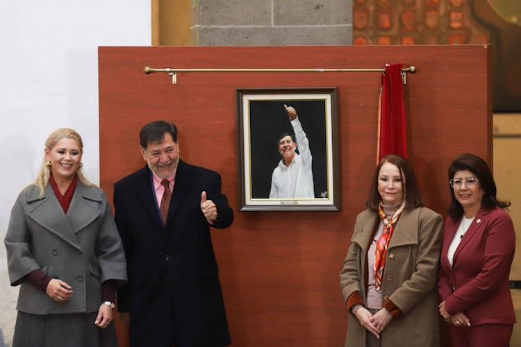 Develan retrato oficial del senador Gerardo Fernández Noroña como presidente del Senado de la República entre 2024 y 2025.