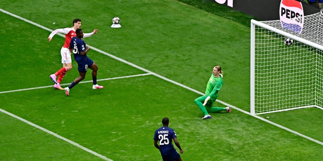 Kai Havertz anota su gol en la final de la Champions entre el PSG y el Arsenal
