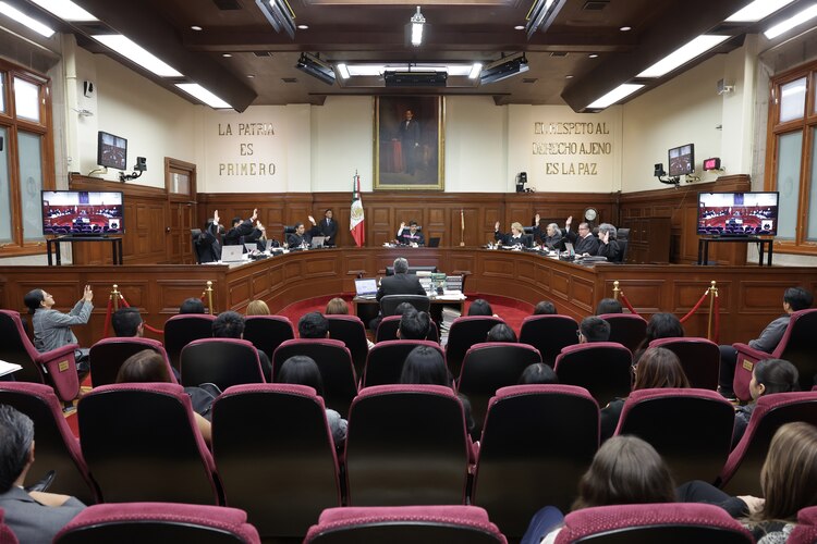 La Corte rechazó aplazar fallos solicitados por empresas de Salinas Pliego.