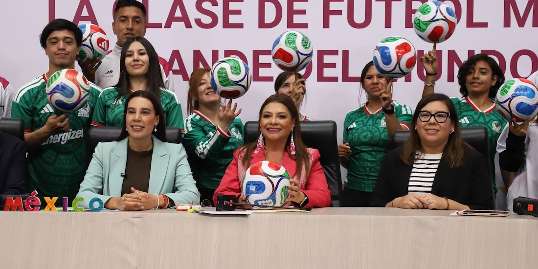Clara Brugada, y Josefina Rodríguez anunciaron que se buscará romper el récord Guinness de la clase de fútbol más grande del mundo en el Zócalo.