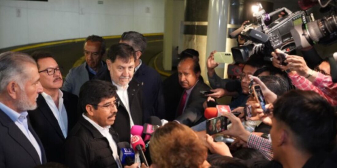 De izq. a der.: Adán Augusto López, Ignacio Mier, Hugo Aguilar Ortiz y Gerardo Fernández, en entrevista con medios de comunicación, ayer.