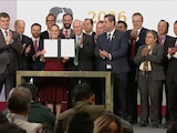 Firma del acuerdo.