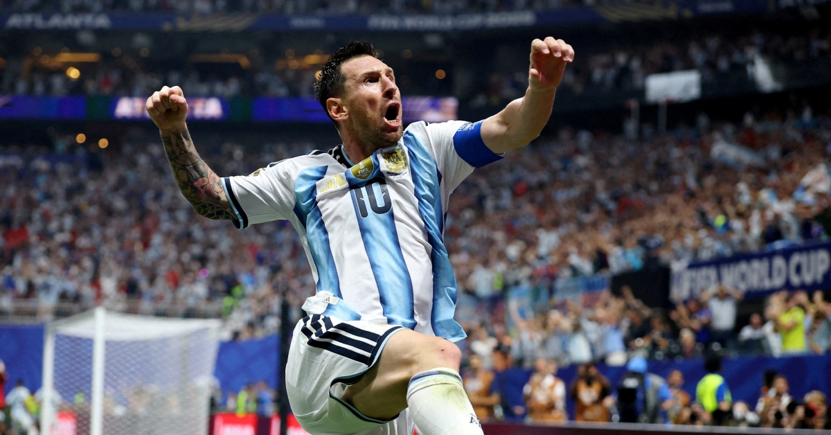 Lionel Messi festeja un gol con Argentina en el Mundial 2026.