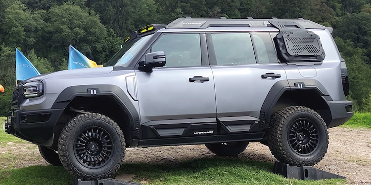 Jetour G700, SUV híbrido con capacidad todoterreno
