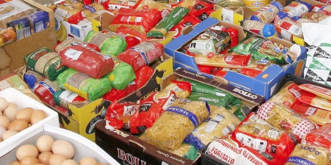 Distintos alimentos de la canasta básica.