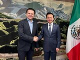 Esteban Villegas se reúne con el embajador de China en México.