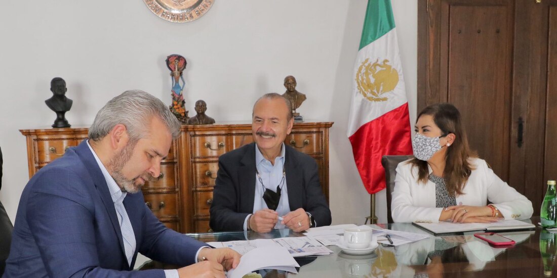 Gobernador de Michoacán, Alfredo Ramírez Bedolla suma esfuerzos con el IMSS
