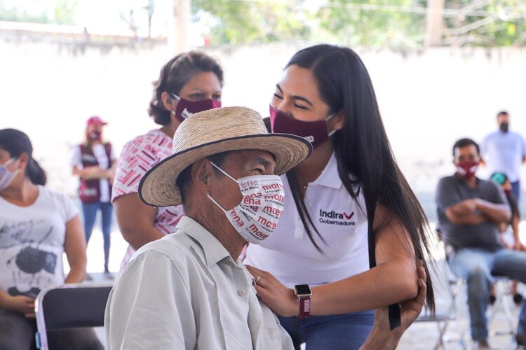 La candidata de Morena, Indira Vizcaíno, realizó el sábado recorridos por zonas rurales al sur de la capital.