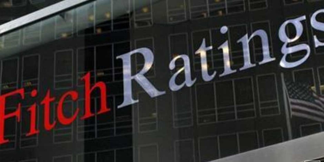 Fitch baja la calificación de Estados Unidos a "AA+" desde "AAA".