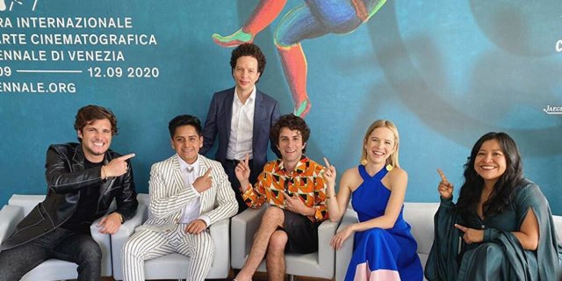 Michel Franco y el elenco de Nuevo orden, en La Mostra, ayer.