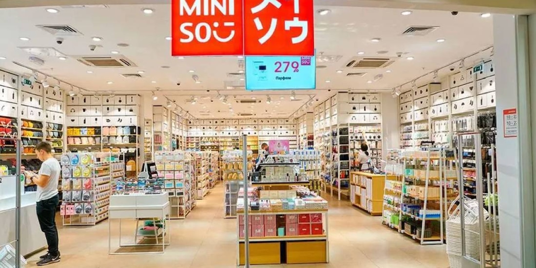 La fila para entrar se alargó por horas