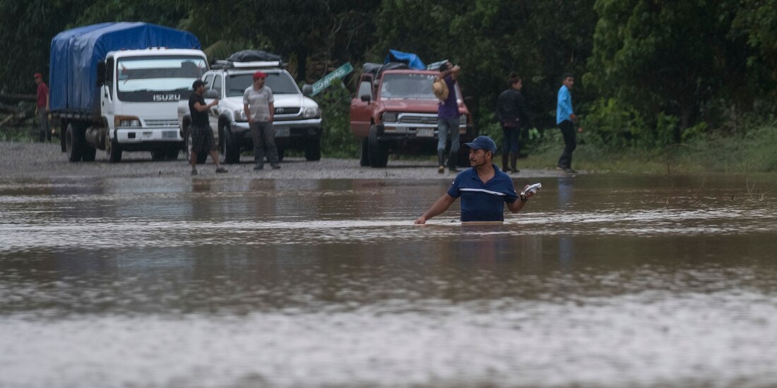 Una carretera inundada el 4 de noviembre de 2020, en Okonwas, Nicaragua.