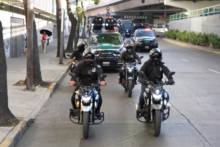 Patrullas, cámaras y módulos de vigilancia fortalecen la seguridad en el sector Tacuba, anunció Mauricio Tabe.