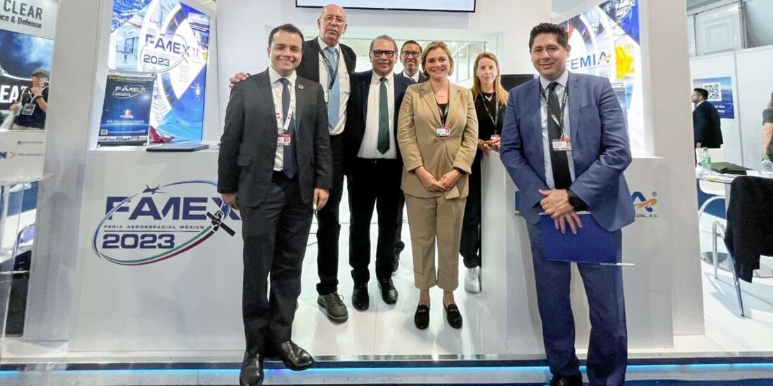 El anuncio fue hecho por el presidente de la empresa RSMG, Pablo Culebro, acompañando a la gobernadora Maru Campos, durante las actividades de la Feria Internacional de Farnborough 2022.-