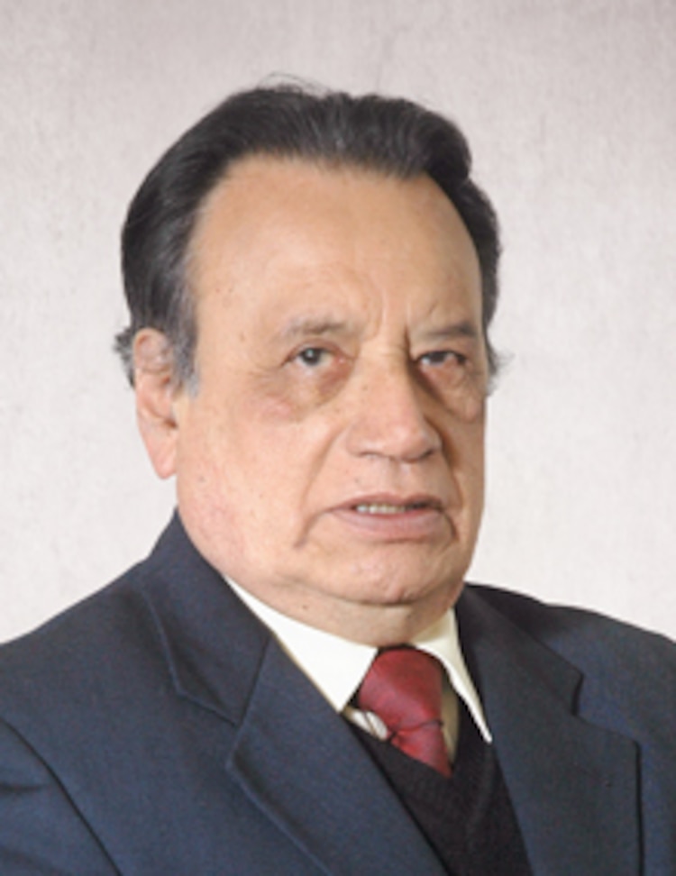 Sinesio López