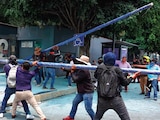 MAESTROS, ayer, vandalizan oficinas de la SEP.