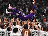 SELECCIONADOS homenajean a Memo Ochoa, ayer.